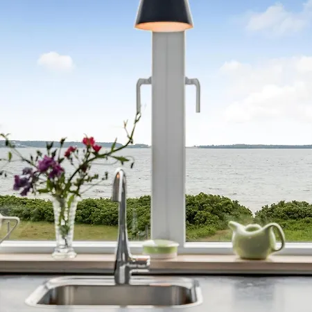 Two-bedroom In 펜션 *